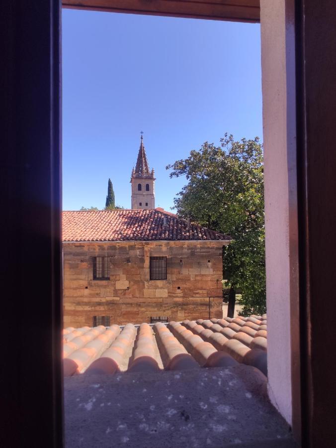 Alojamiento Oviedo 2 Con Parking Exterior photo